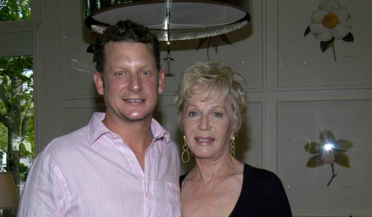 sandy corzine