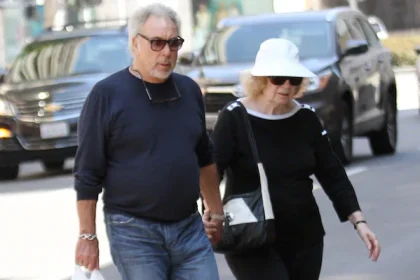 Tom Jones Wife: The Remarkable Love Story Behind the Legendary Singer